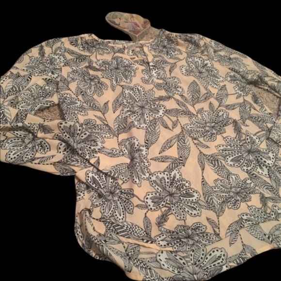 ANN TAYLOR LOFT PETITE Blouse - Picture 7 of 7